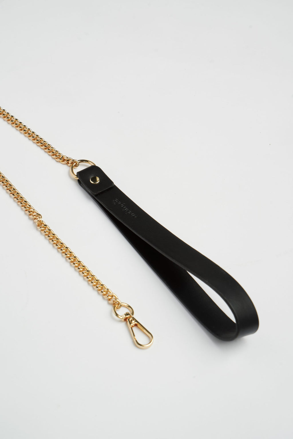Aristopet scarlet chain black