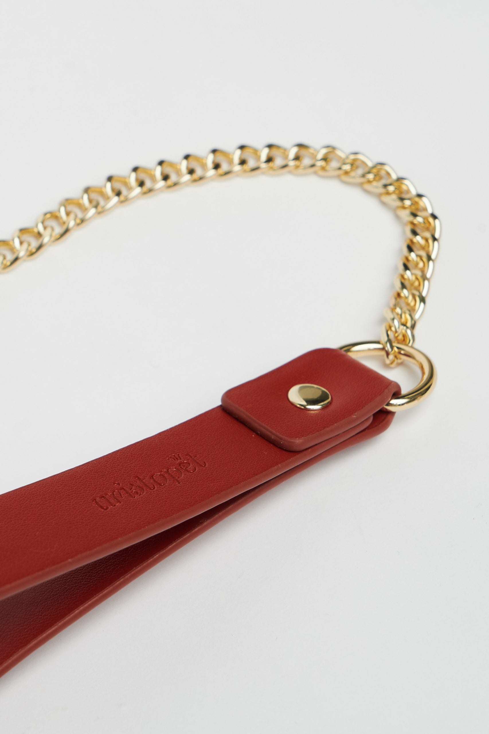 Aristopet scarlet chain red