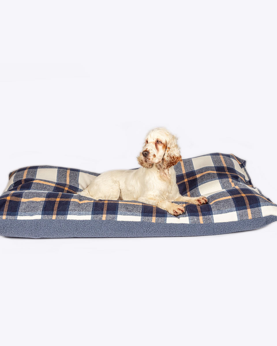 Bowmore Danish Cushion Bed