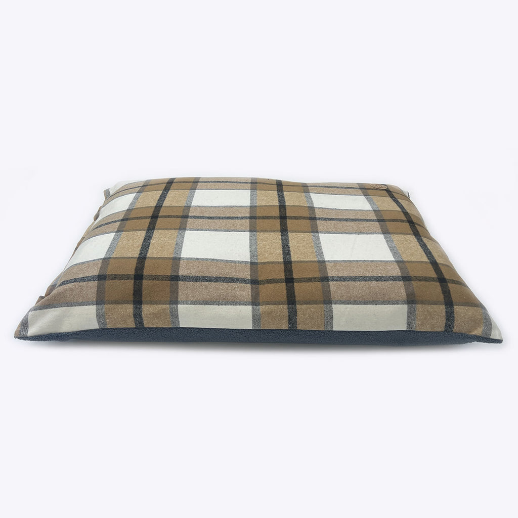 Bowmore Danish Cushion Bed
