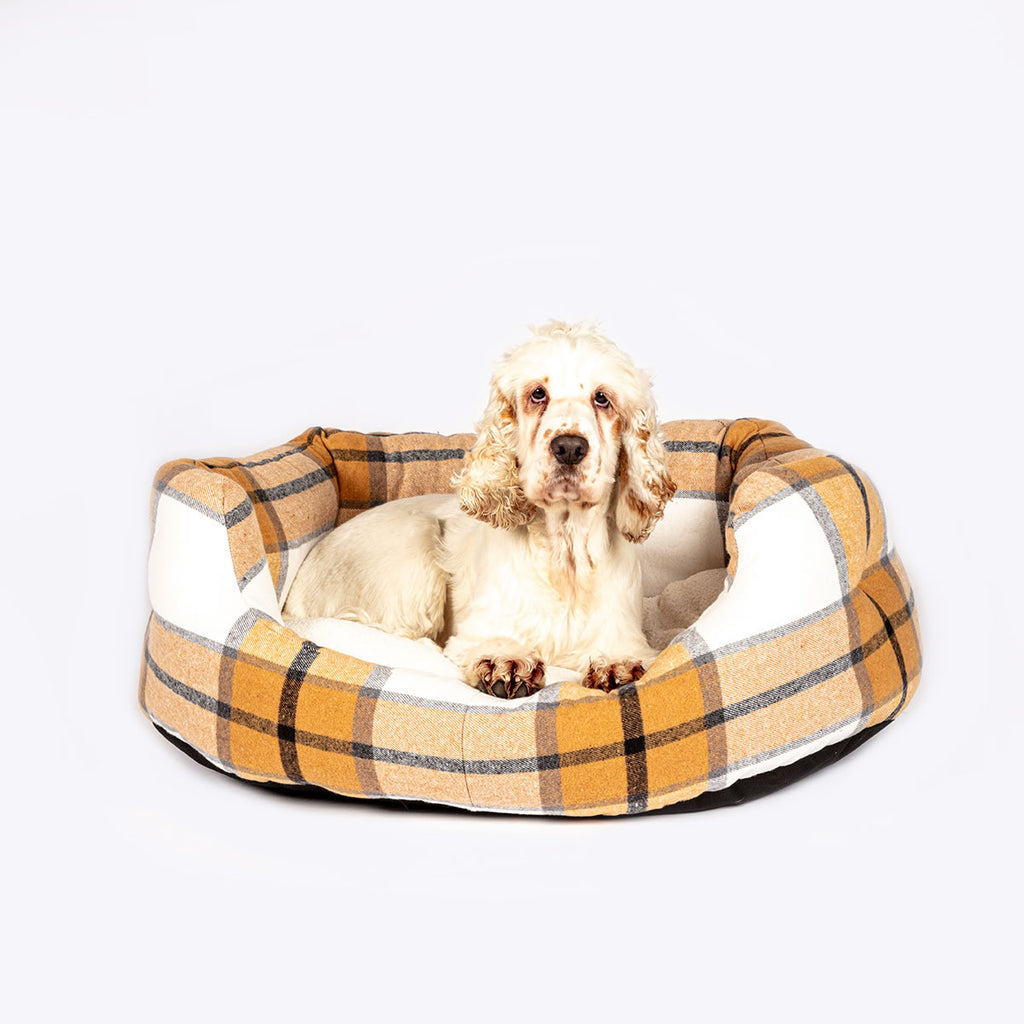 Bowmore Danish Bed